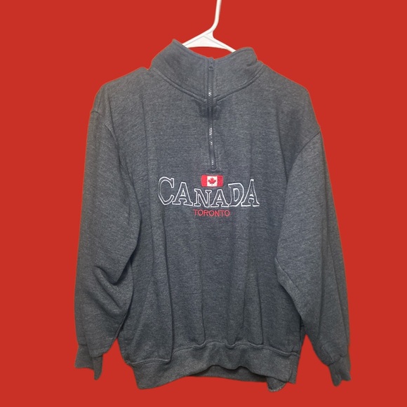 Gildan Tops - Canada Embroidered Quarter Zip